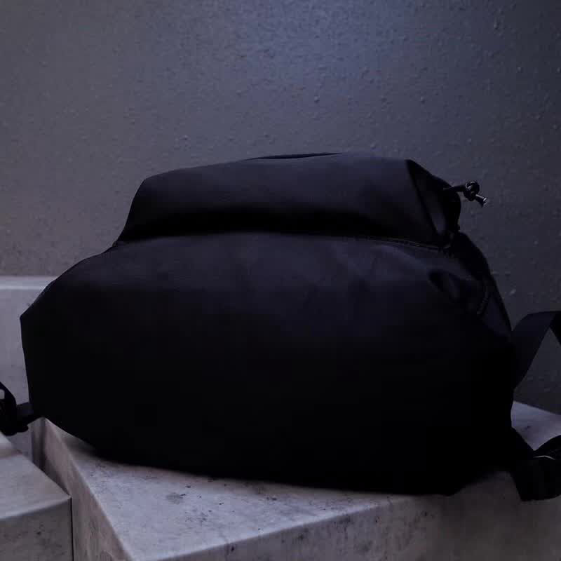 BALENCIAG巴黎世家 專櫃正品 頂級原版品質 男士書包 4597449  BL1595